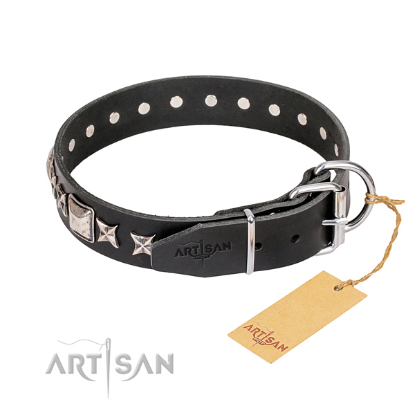 Handy use natural leather collar with decorations